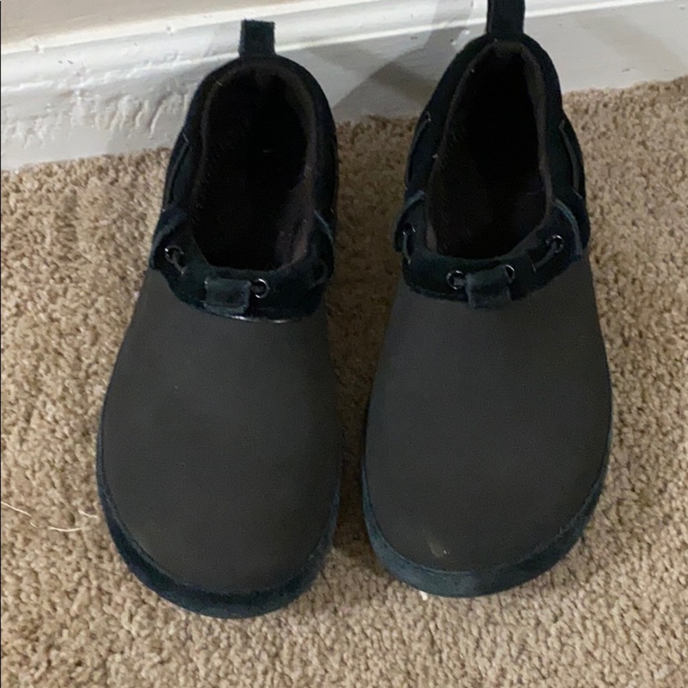 Croc slip on winter shoes